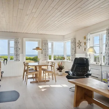 Mirkka - 50m From The Sea By Interhome