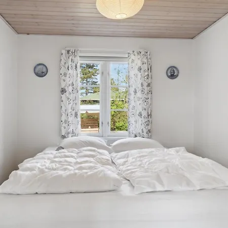 Mirkka - 50m From The Sea By Interhome