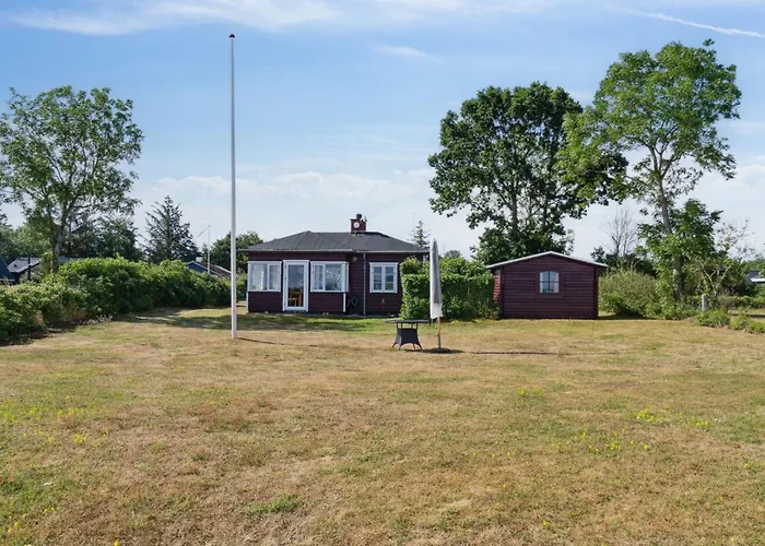 Holiday home Mirkka - 50m From The Sea By Interhome