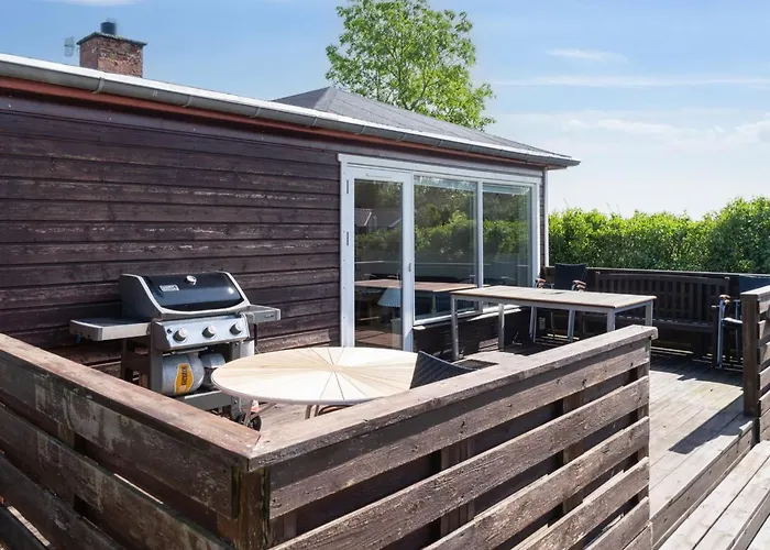 Holiday home Mirkka - 50m From The Sea By Interhome