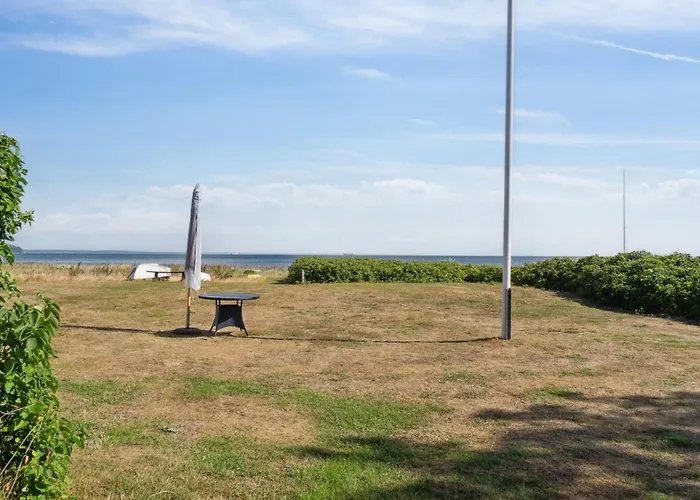 Holiday home Mirkka - 50m From The Sea By Interhome *